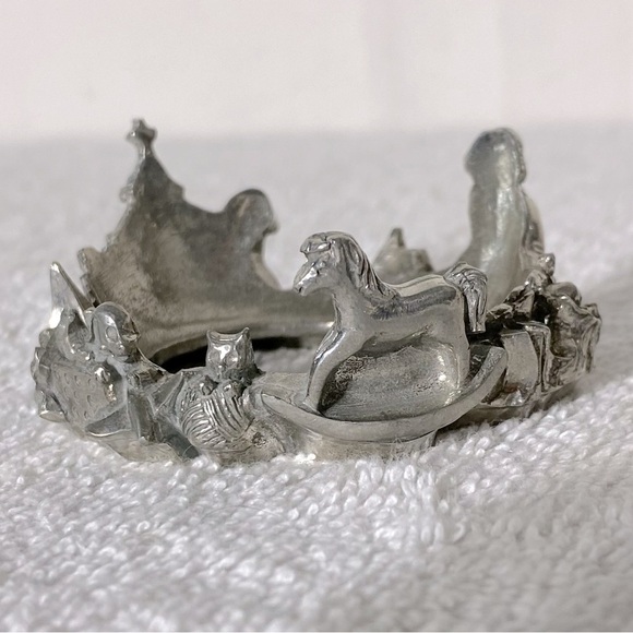 Vintage 90’s Seagull Pewter Silver Tone Christmas Theme Pillar Candle Ring Base - Picture 8 of 9